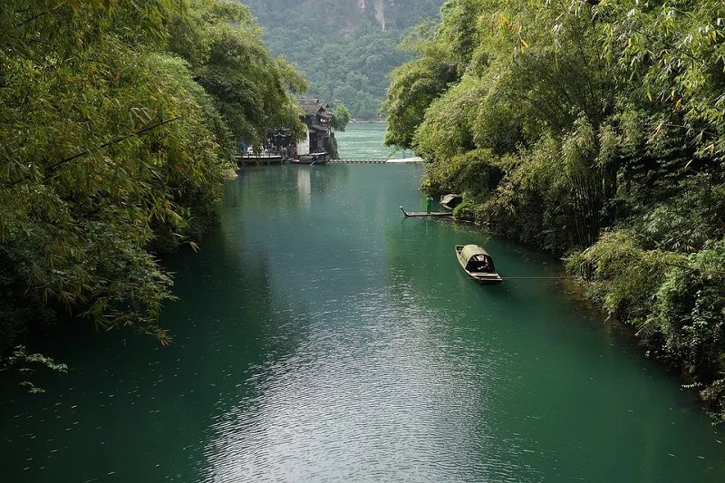 <b>在棧道工程的藝術(shù)中來(lái)感受輕輕山風(fēng)滋味</b>