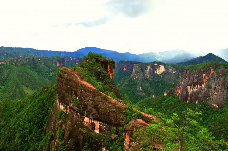 <b>高空玻璃漂流_景區(qū)投資好項目</b>